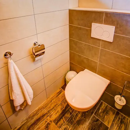 Drevenica Pod Sitienom 2 *